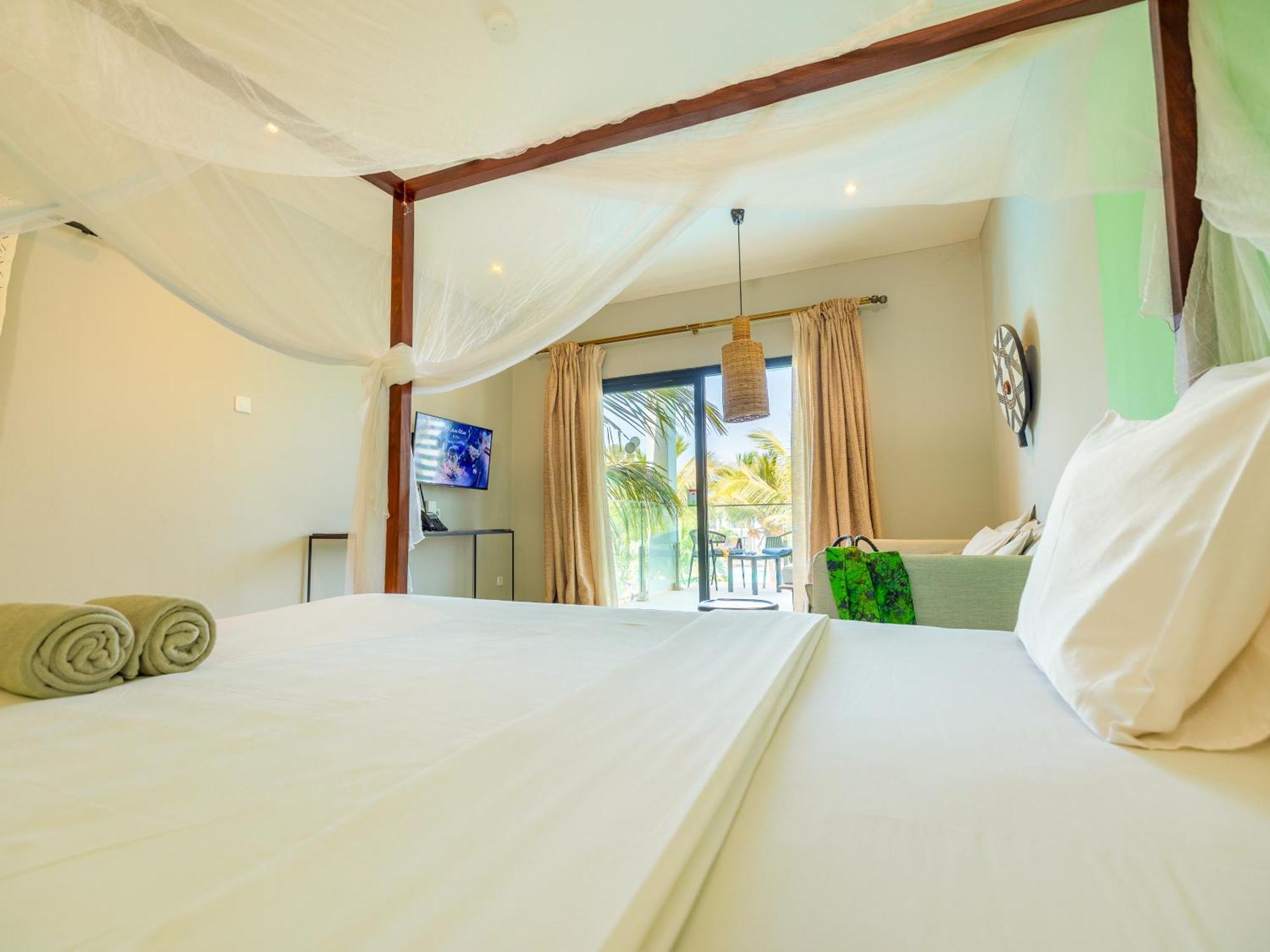 Tamala Beach Resort (Adults Only) Kotu Exterior photo